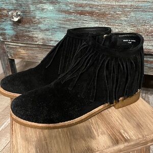 Kate Spade♠️Black Suede Betsie Boho Fringe Booties!Side Zip Closure!VGUC! Sz7.5!